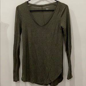 Long sleeve green tee